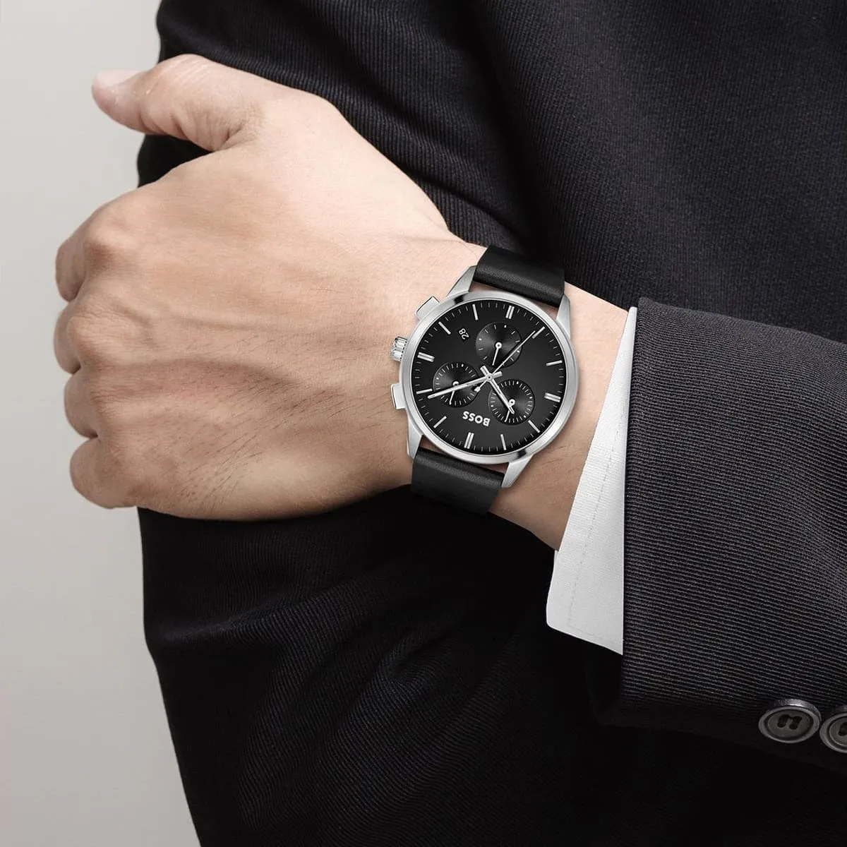 1513925-hugo-boss-watch-men-black-dial-leather-strap-quartz-battery-analog-chronograph-dapper_7.webp