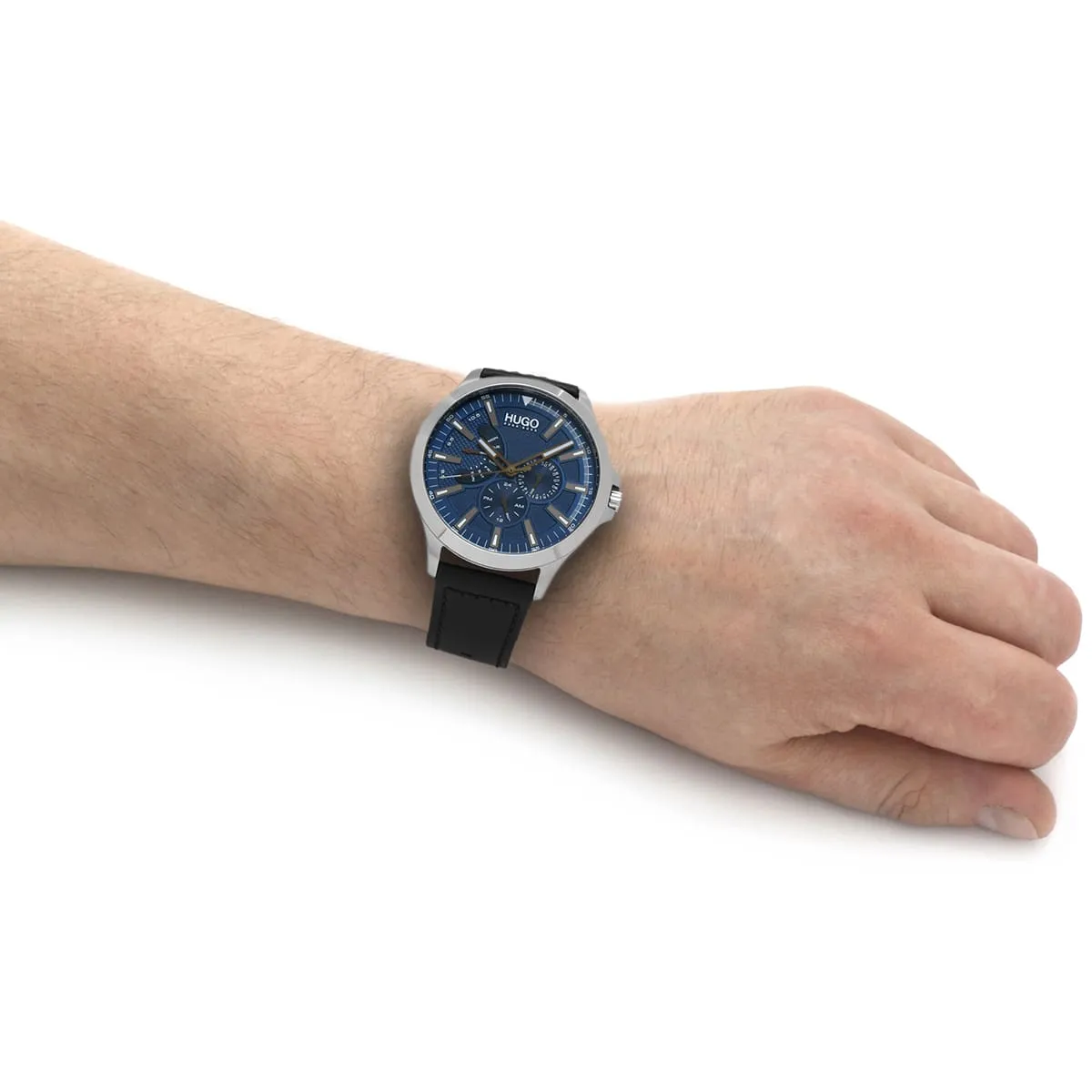 1530172-hugo-boss-watch-men-blue-dial-leather-black-strap-quartz-battery-analog-three-hand-leap_7.webp