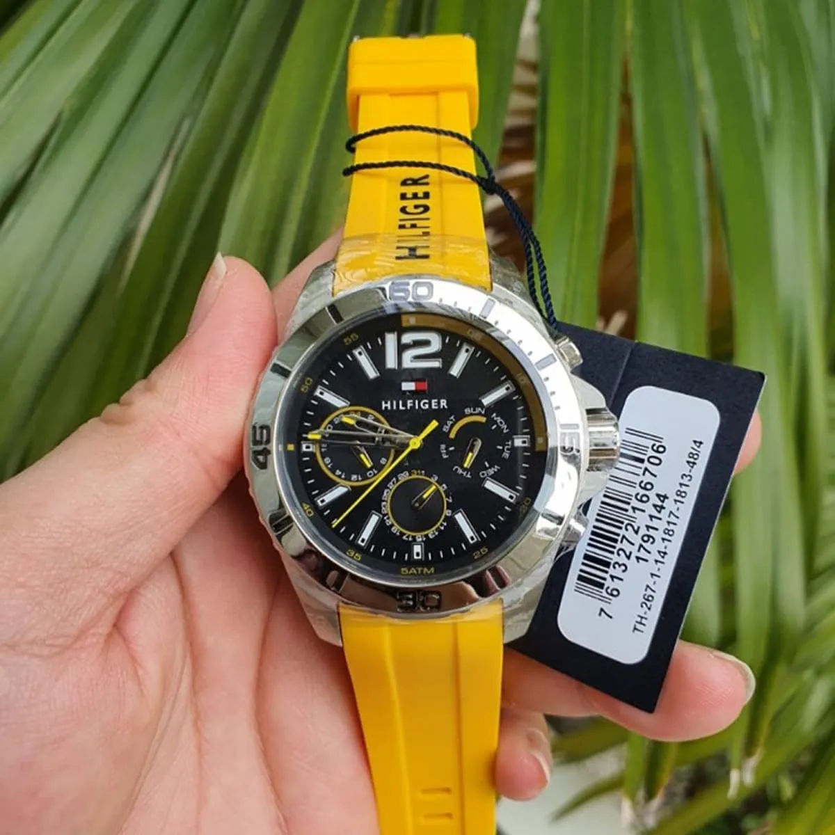 1791144-tommy-hilfiger-watch-5atm-men-gray-dial-rubber-yellow-strap-quartz-battery-analog-nolan_5.webp