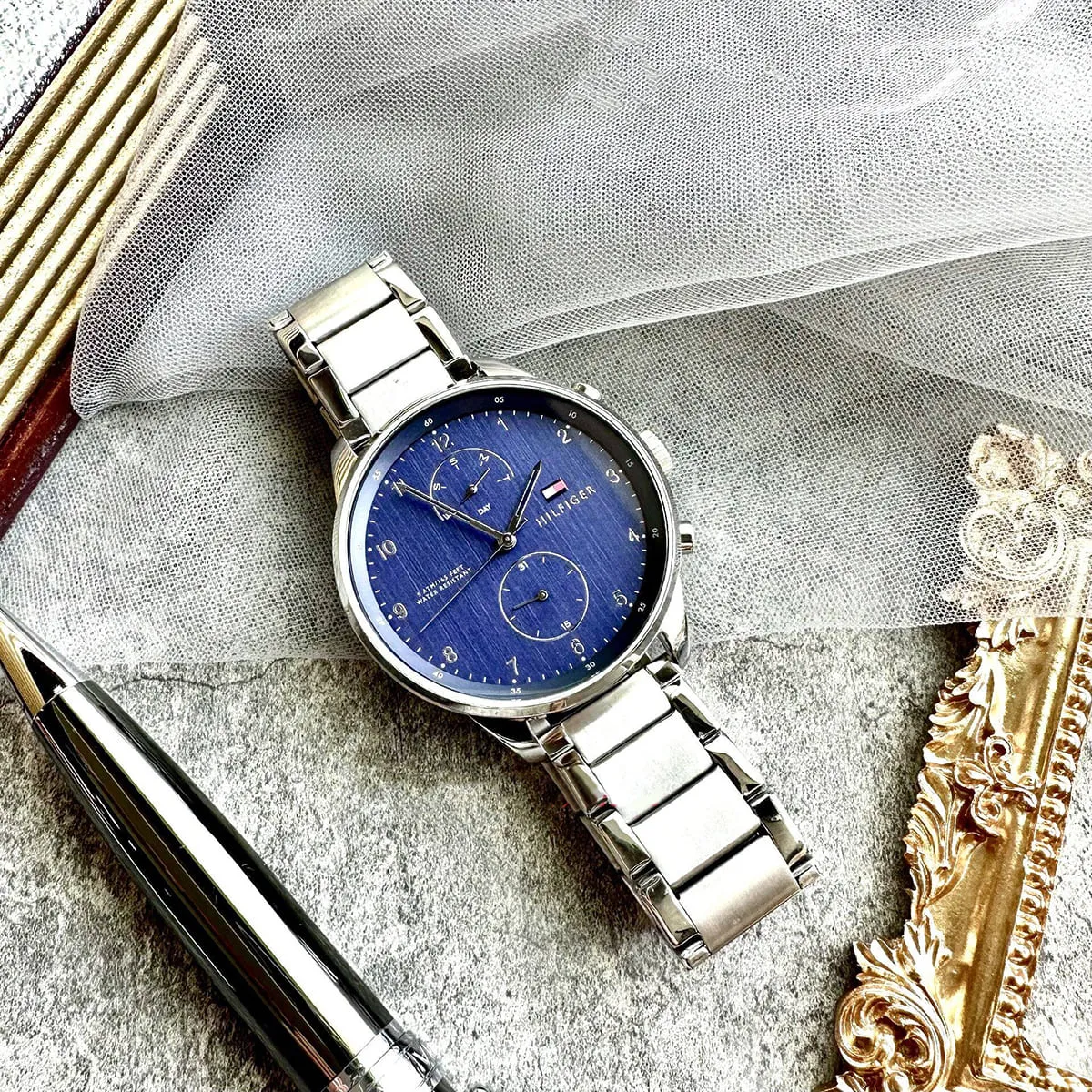 1791575-tommy-hilfiger-watch-5atm-165-feet-water-resistant-men-blue-dial-metal-stainless-steel-silver-strap-quartz-battery-analog-three-hand-chase_9.webp