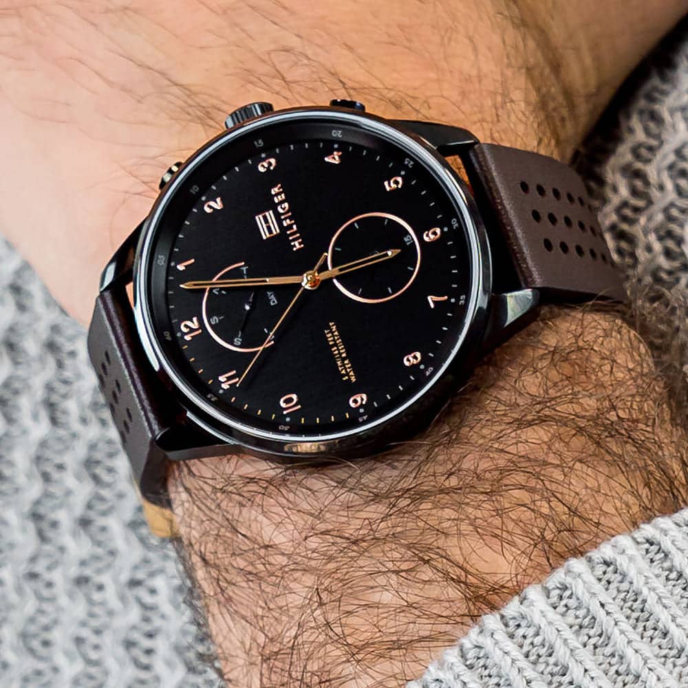1791577-tommy-hilfiger-watch-men-black-dial-leather-strap-quartz-battery-analog-monthly-weekly-date-chase_8.jpg