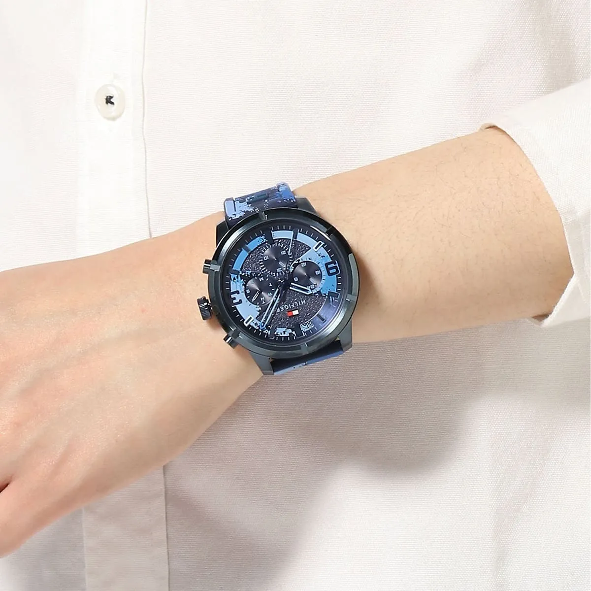1792073-tommy-hilfiger-watch-men-blue-dial-rubber-strap-quartz-battery-analog-wild_4.webp
