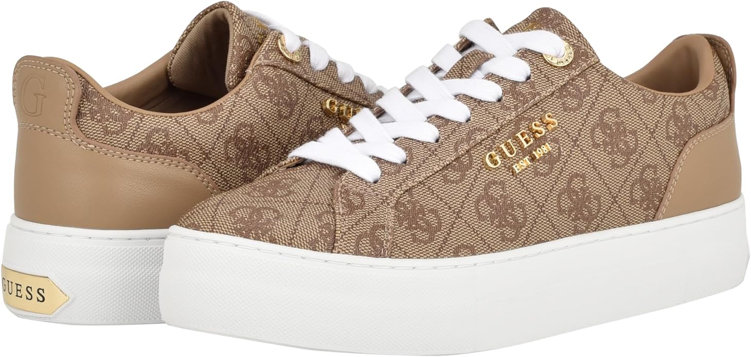 جيس حذاء اسنيكر جينزات لاتيه جيس حذاء اسنيكر جينزات لاتيه