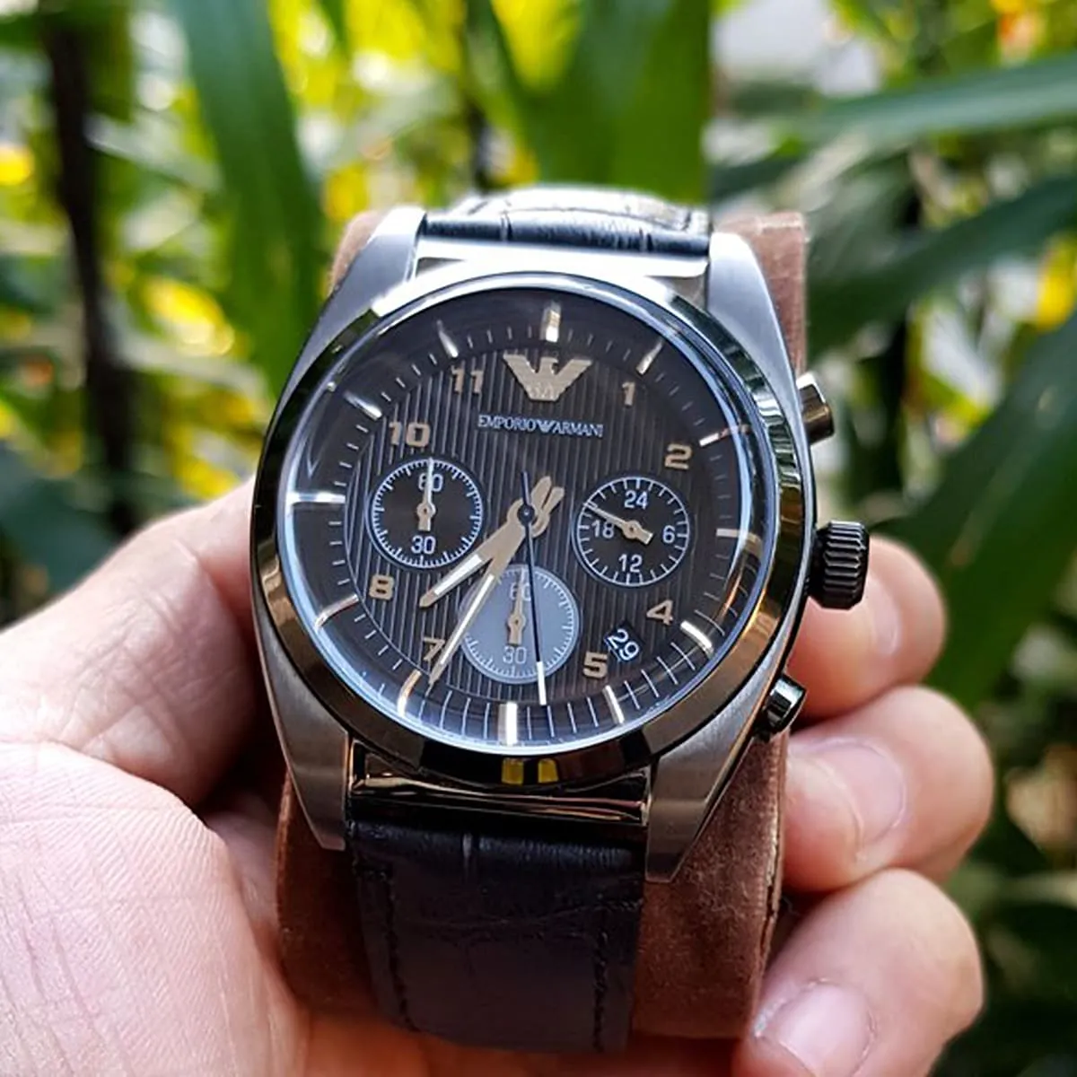 ar0393-emporio-armani-watch-men-black-dial-leather-strap-quartz-battery-analog-chronograph-franco-large_6.webp