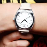 ar0766-emporio-armani-watch-women-white-dial-leather-beige-strap-quartz-battery-analog.webp