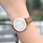 ar11040-emporio-armani-watch-madreperla-women-white-dial-leather-brown-strap-quartz-battery-analog-gianni-t-bar.webp