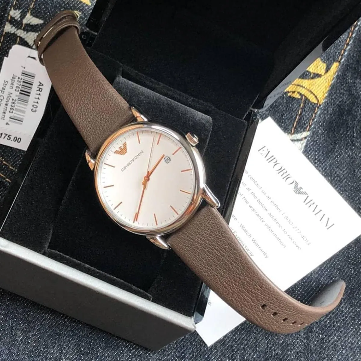 ar11103-emporio-armani-watch-men-white-dial-leather-brown-strap-quartz-battery-analog_6.webp