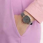 ar11237-emporio-armani-watch-women-black-white-dial-leather-white-black-strap-quartz-battery-analog-arianna.webp