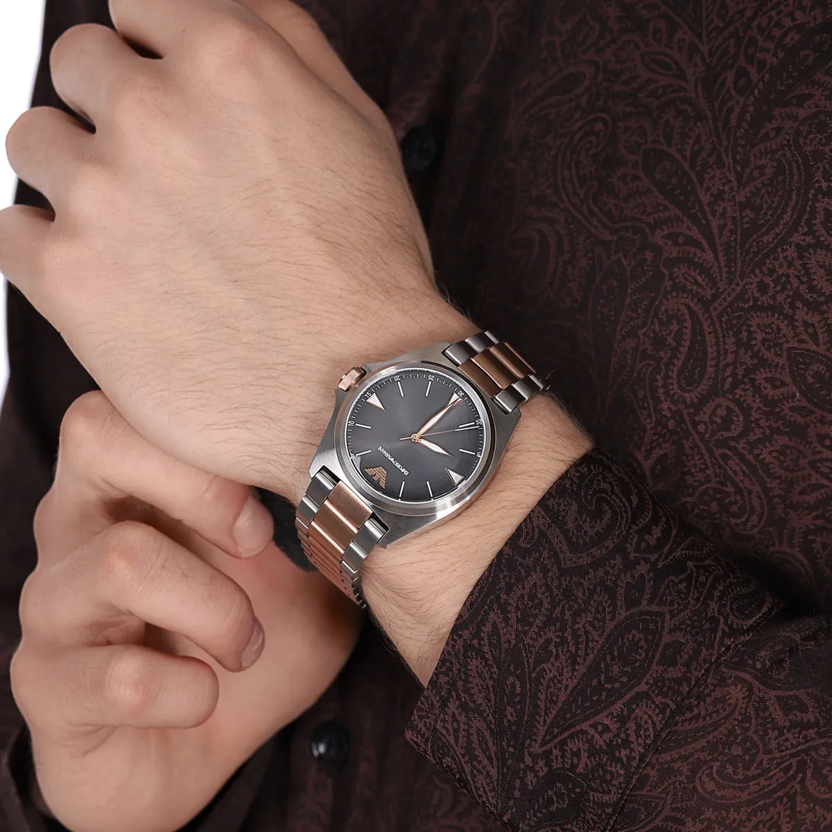 ar11256-emporio-armani-watch-men-gray-dial-stainless-steel-metal-silver-rose-gold-strap-quartz-battery-analog-nicola_8.webp