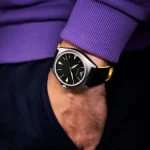 ar11330-emporio-armani-watch-men-black-dial-leather-strap-quartz-battery-analog-nicola.webp