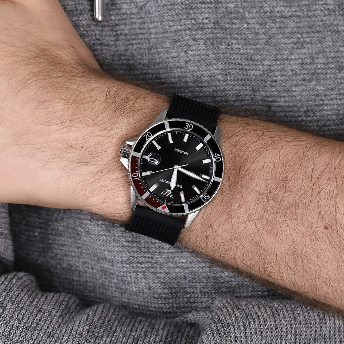 ar11341-emporio-armani-watch-100-meters-men-black-dial-rubber-strap-quartz-battery-analog-diver_19.webp