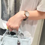 ar11502-emporio-armani-watch-women-crystals-gray-dial-leather-grey-strap-quartz-battery-analog.webp