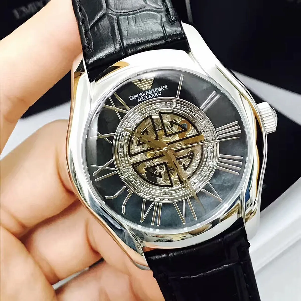 ar4678-emporio-armani-watch-meccanico-women-black-dial-leather-strap-automatic-analog-valente-uni_6.webp