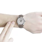 ar6016-emporio-armani-watch-men-beige-dial-leather-brown-strap-quartz-battery-analog-new-tazio-medium.webp