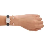 ar80068set-emporio-armani-watch-square-women-gift-set-silver-dial-leather-black-strap-quartz-battery-analog-gioia.webp