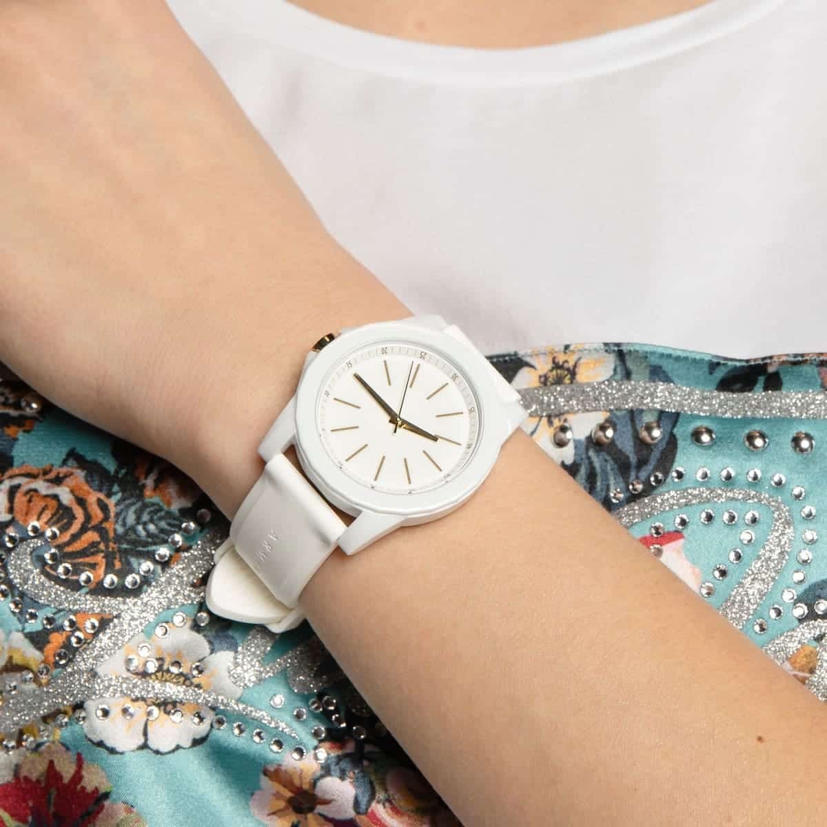 ax7126-armani-exchange-watch-women-white-dial-rubber-strap-quartz-analog-three-hand-luggage-tag-gift-set-lady-banks_4.jpg