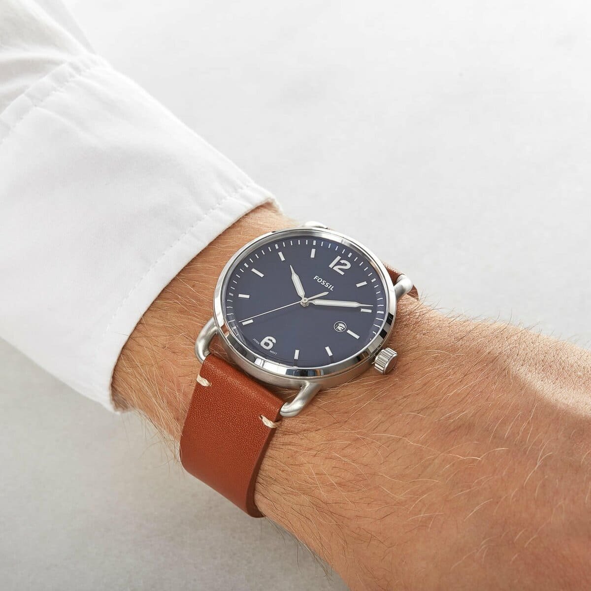 fs5325-fossil-watch-men-brown-leather-commuter-hand-8.jpg