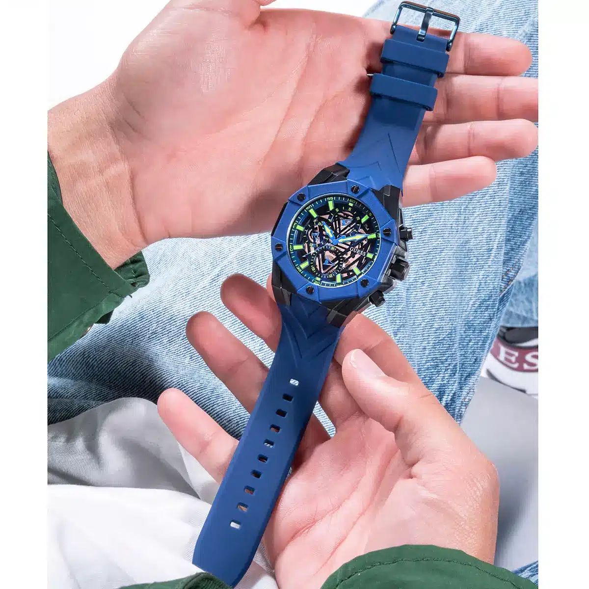 gw0579g3-guess-watch-men-blue-dial-rubber-strap-quartz-battery-analog-formula_9.webp