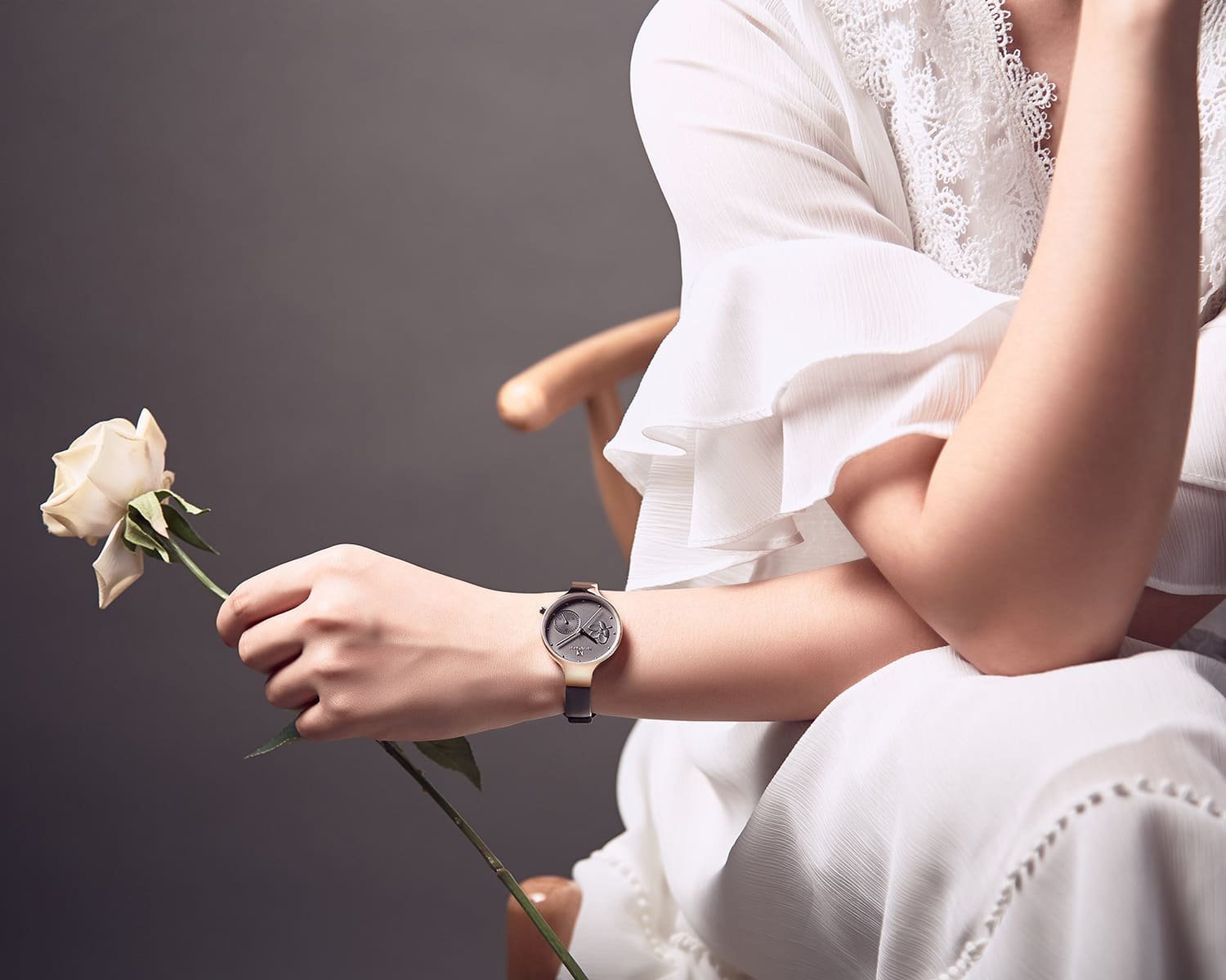 nf5001-rg-gy-gy-naviforce-watch-women-gray-dial-leather-strap-quartz-battery-analog-for-dream_3.jpg