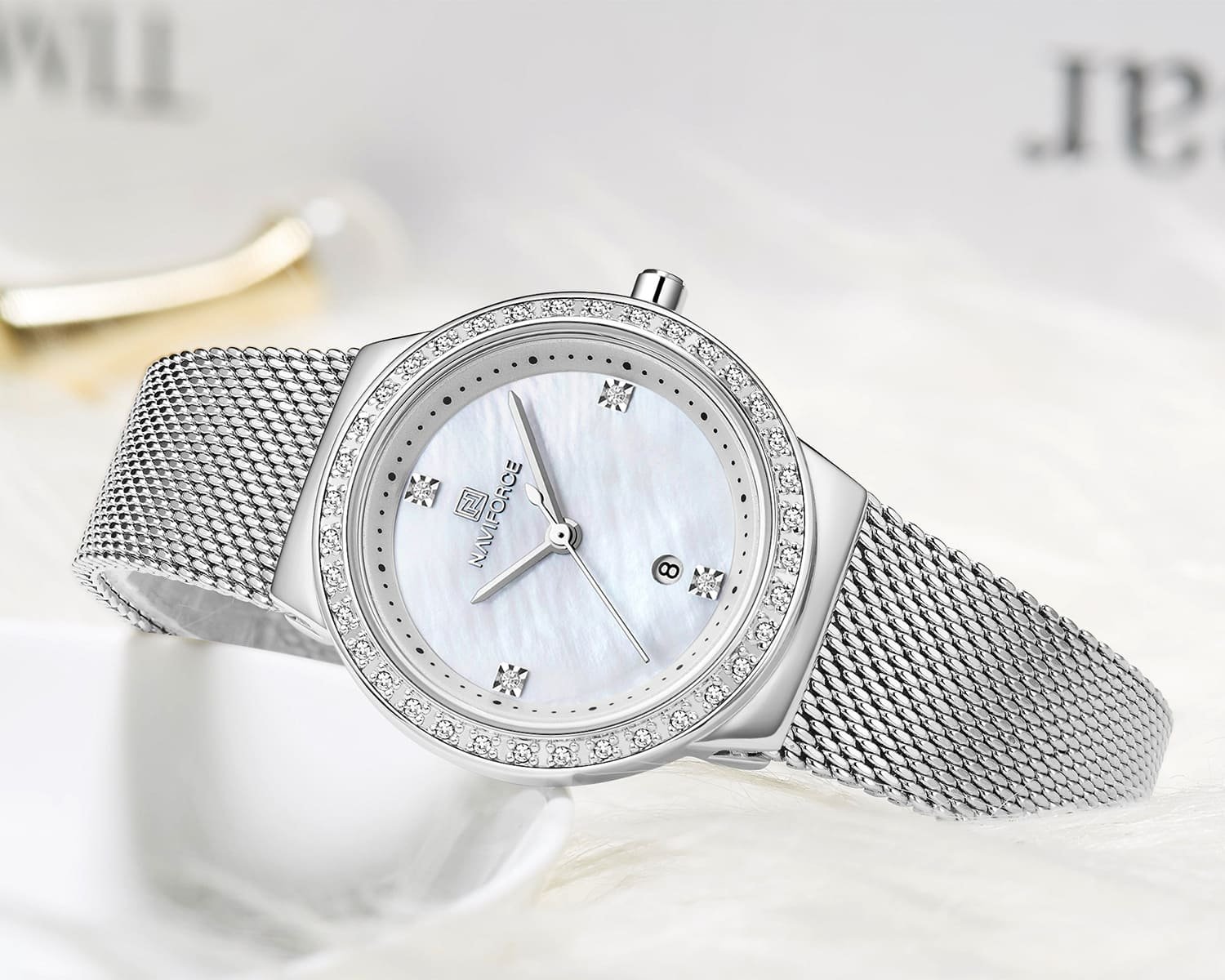 nf5005-s-w-naviforce-watch-crystals-women-white-mother-of-pearl-dial-metal-silver-strap-quartz-battery-analog-for-dream_4.jpg