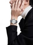 nf5037-s-w-naviforce-watch-women-white-dial-stainless-steel-metal-silver-strap-quartz-battery-analog-three-hand-for-dream.jpg