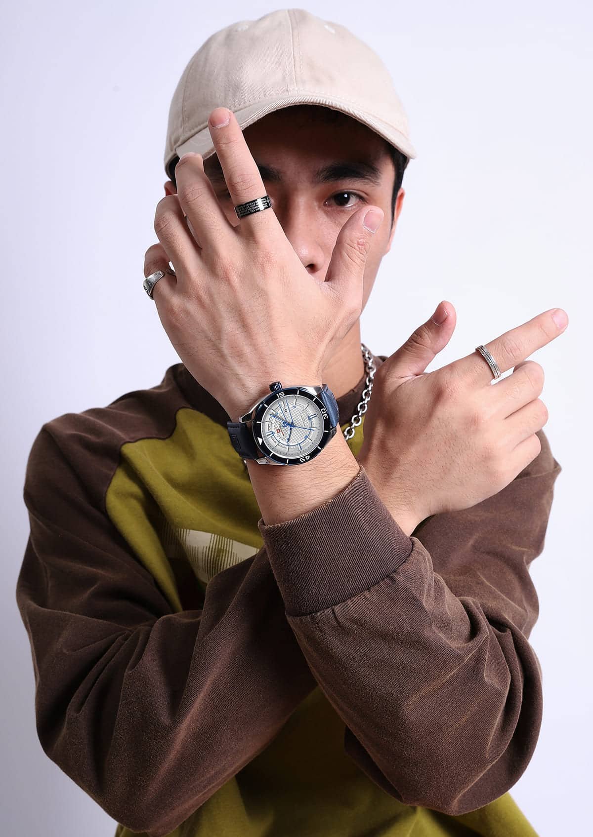 nf9209-s-w-be-naviforce-watch-men-white-dial-leather-blue-strap-quartz-battery-analog-three-hand-for-dream_6.jpg