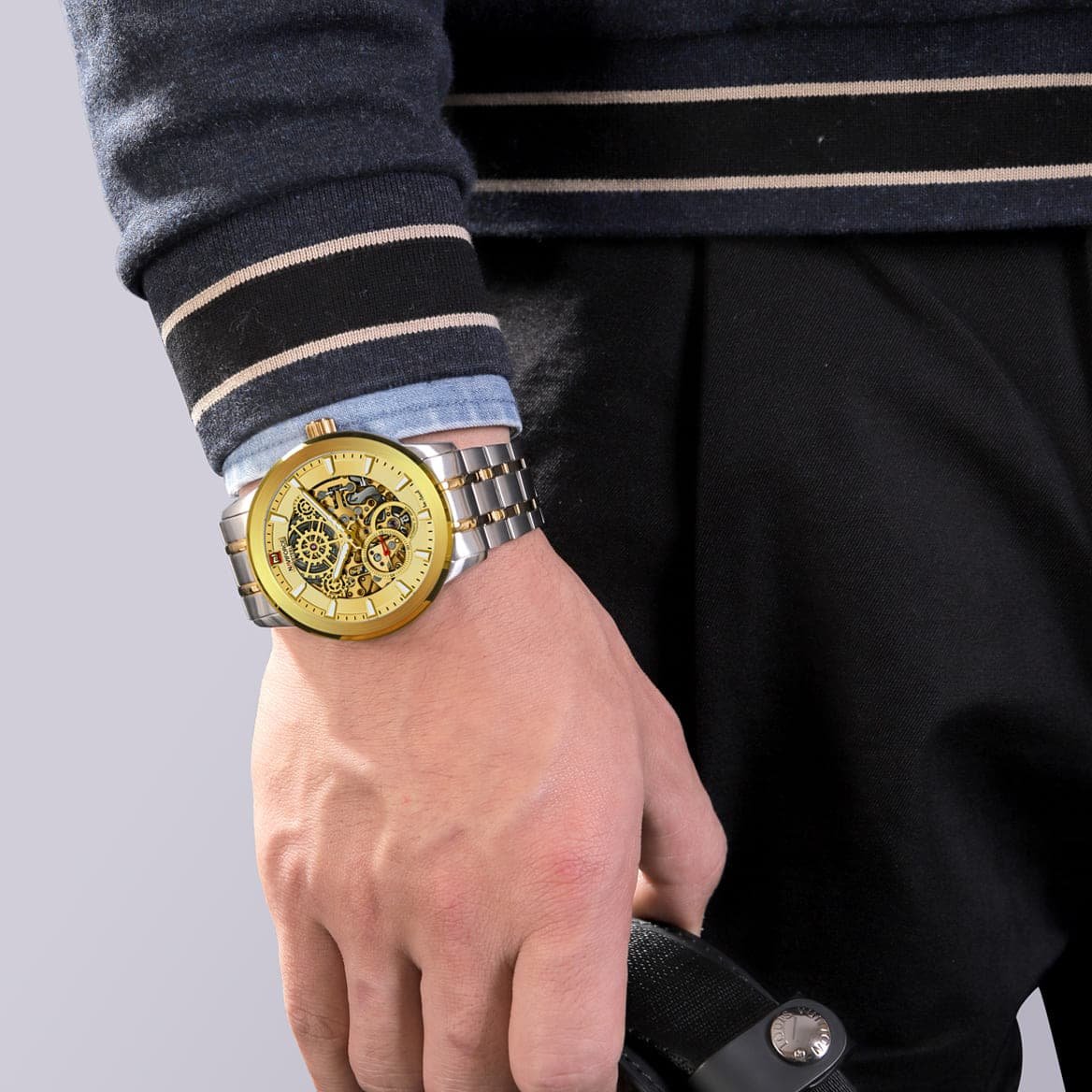 nfs1002-s-g-naviforce-watch-men-gold-dial-metal-silver-golden-steel-strap-automatic-analog-for-dream_3.jpg