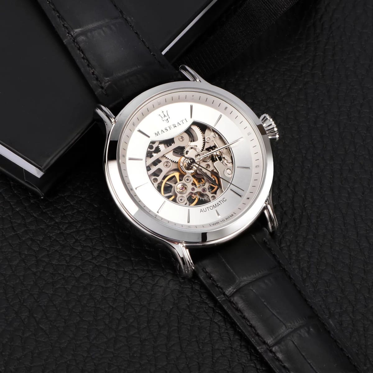 r8821118005-maserati-watch-men-silver-dial-leather-black-strap-automatic-analog-wr-10-atm-three-hand-epoca_5.jpg