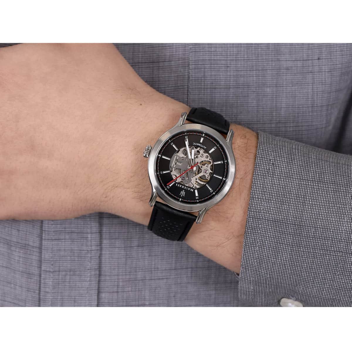 r8821138002-maserati-watch-men-black-dial-leather-strap-automatic-analog-three-hand-legend_5.jpg