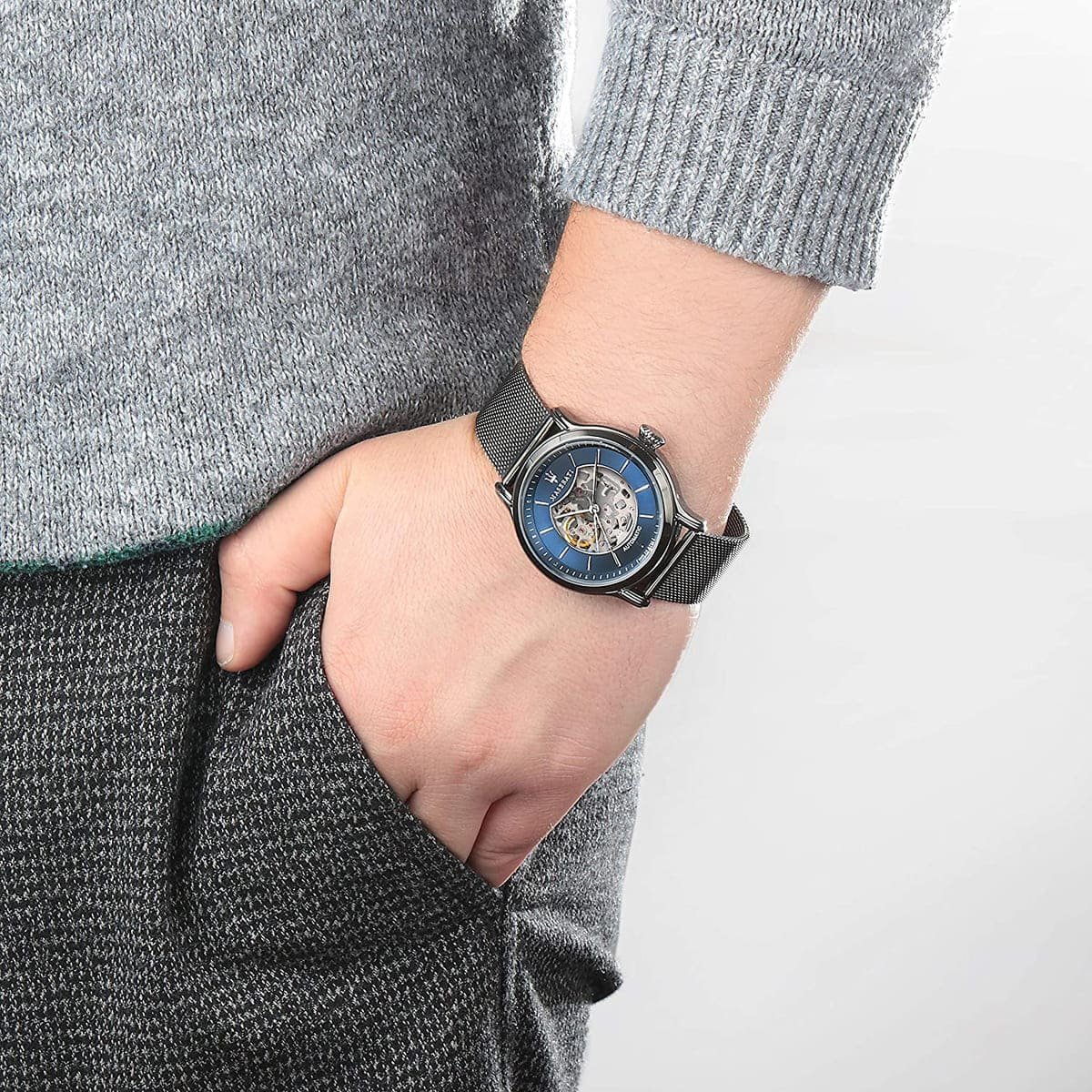 r8823118006-maserati-watch-men-blue-dial-metal-stainless-steel-black-mesh-strap-automatic-analog-wr-10-atm-three-hand-epoca_6.jpg