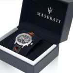 r8851138003-maserati-watch-men-black-dial-leather-strap-quartz-battery-analog-chronograph-wr-10-atm-legend.jpg
