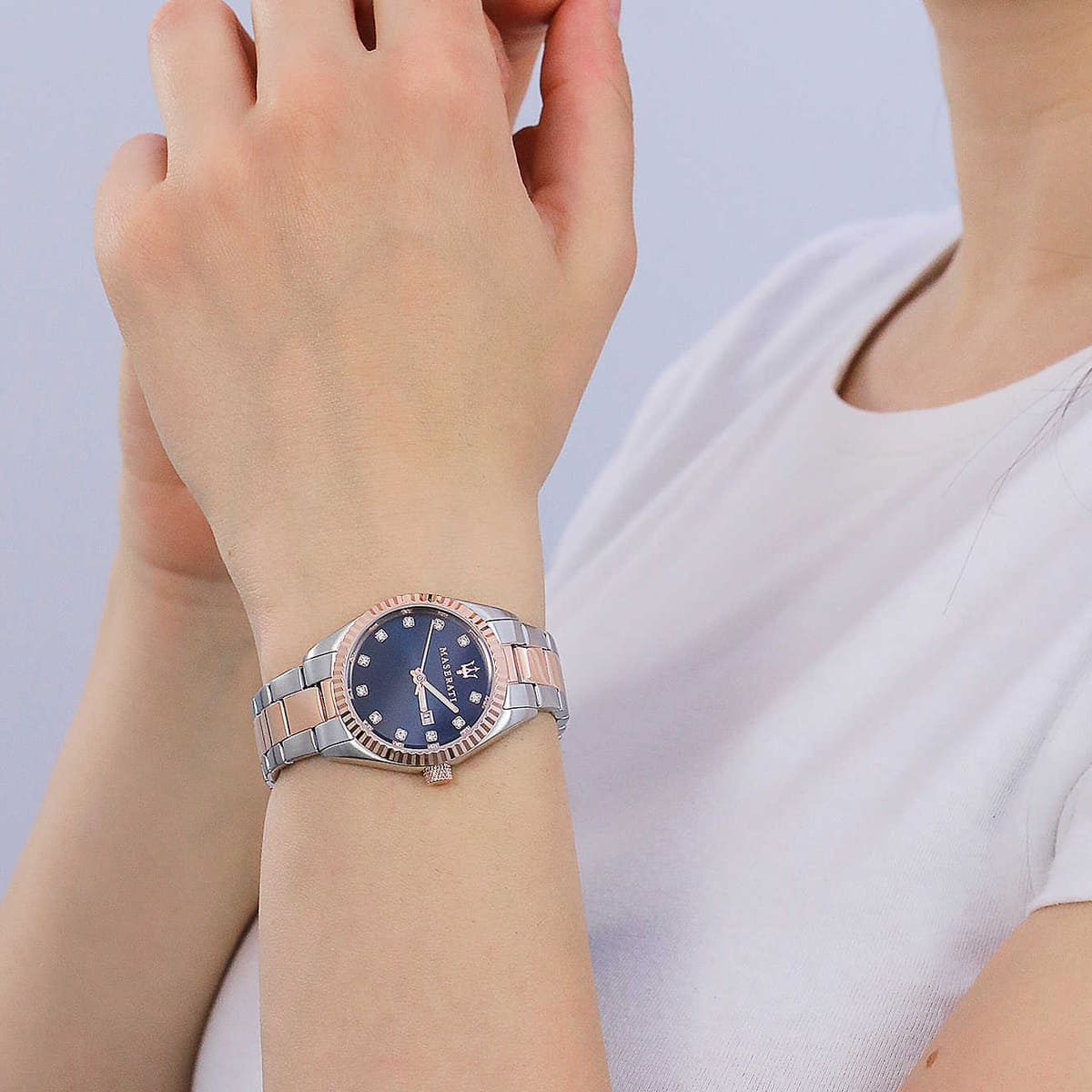 r8853100507-maserati-watch-women-blue-dial-metal-stainless-steel-silver-rose-gold-two-tone-strap-quartz-battery-analog-three-hand-competizione_6.jpg