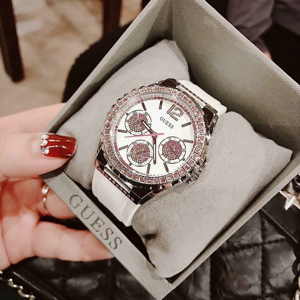 w0032l6-guess-watch-women-white-rubber-sparkling-7.jpg