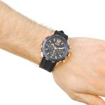 w0864g2-guess-watch-men-black-rubber-caliber.jpg
