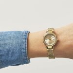 w1009l2-guess-watch-women-gold-metal-mini-soho.jpg