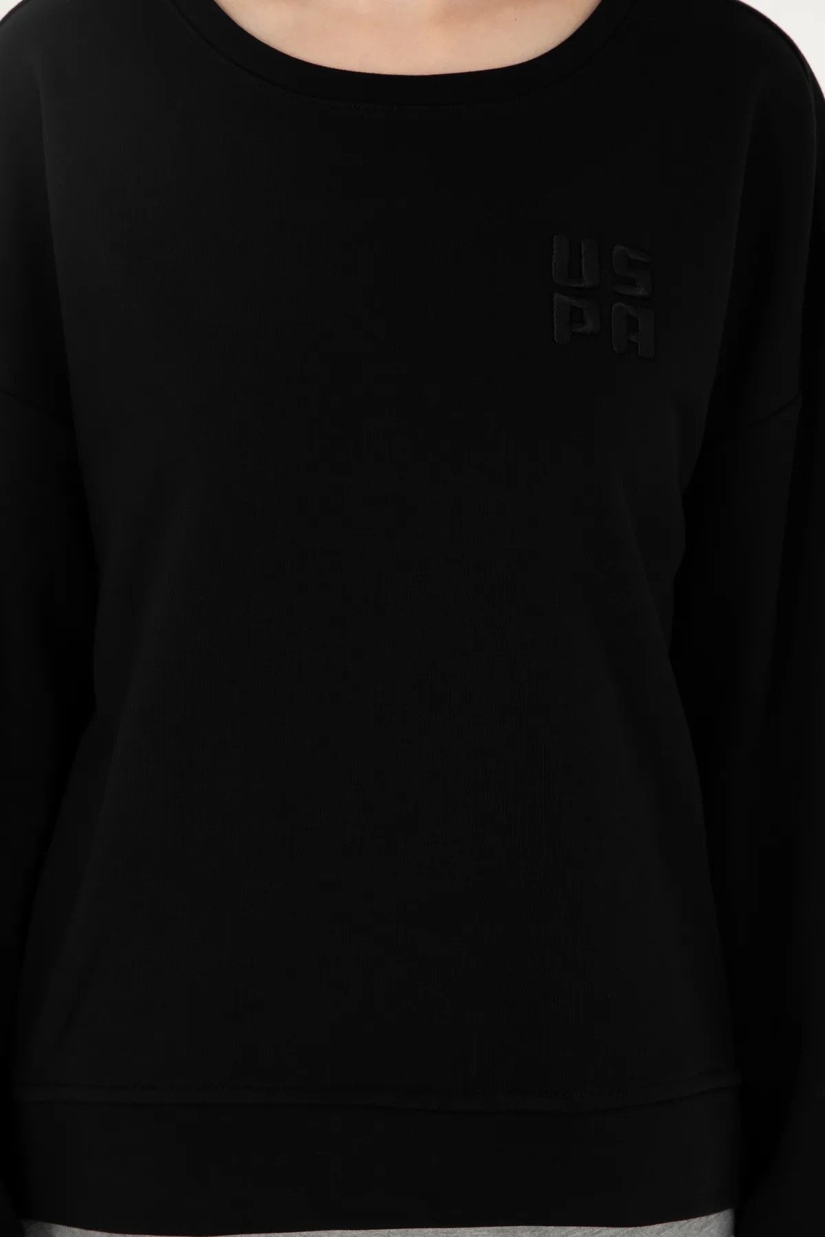 main-5-U.S. Polo Assn. سويت شيرت نسائي أسود برقبة دائرية 50296919 -vr046