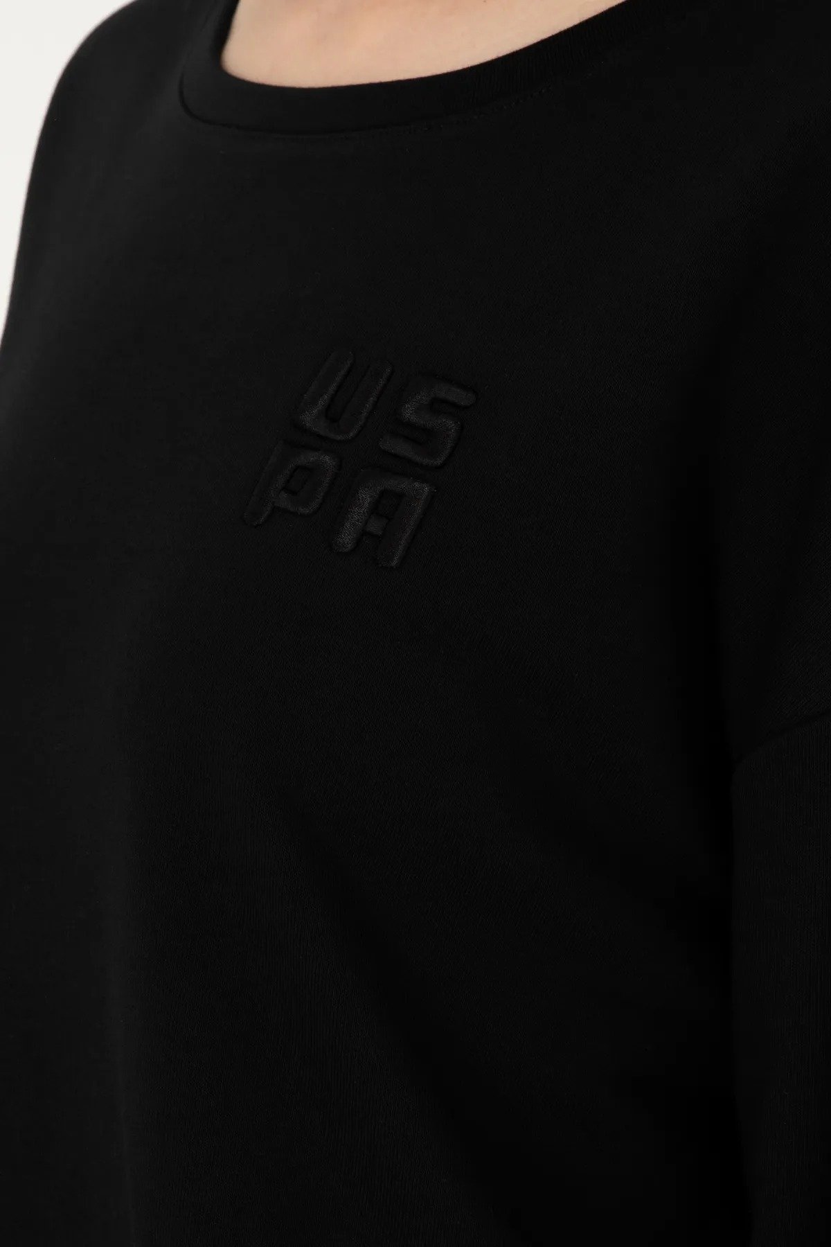main-6-U.S. Polo Assn. سويت شيرت نسائي أسود برقبة دائرية 50296919 -vr046