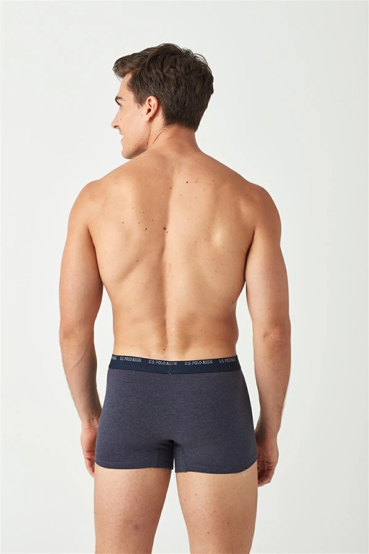 main-4-U.S. Polo Assn. US Polo Assn. بوكسر رجالي - طقم مكون من قطعتين باللون الأزرق الداكن والرمادي