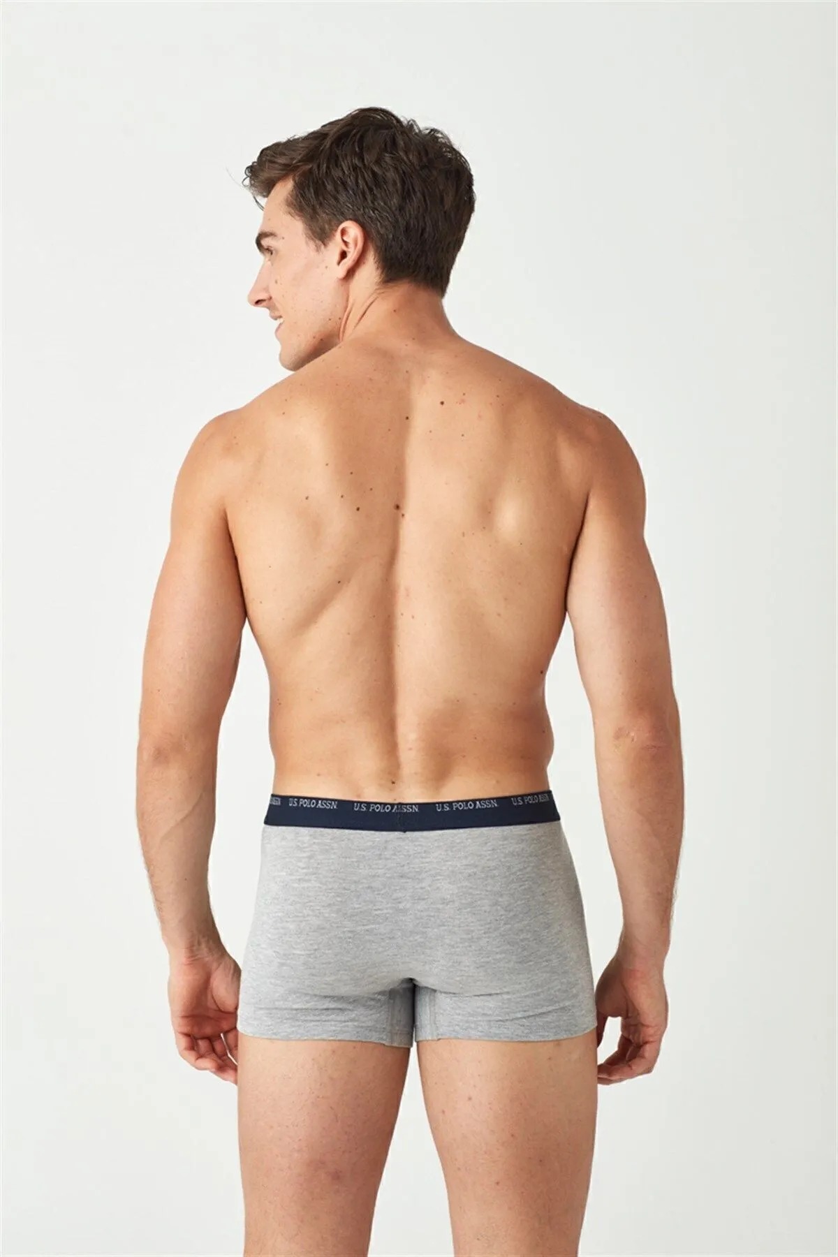 main-6-U.S. Polo Assn. US Polo Assn. بوكسر رجالي - طقم مكون من قطعتين باللون الأزرق الداكن والرمادي