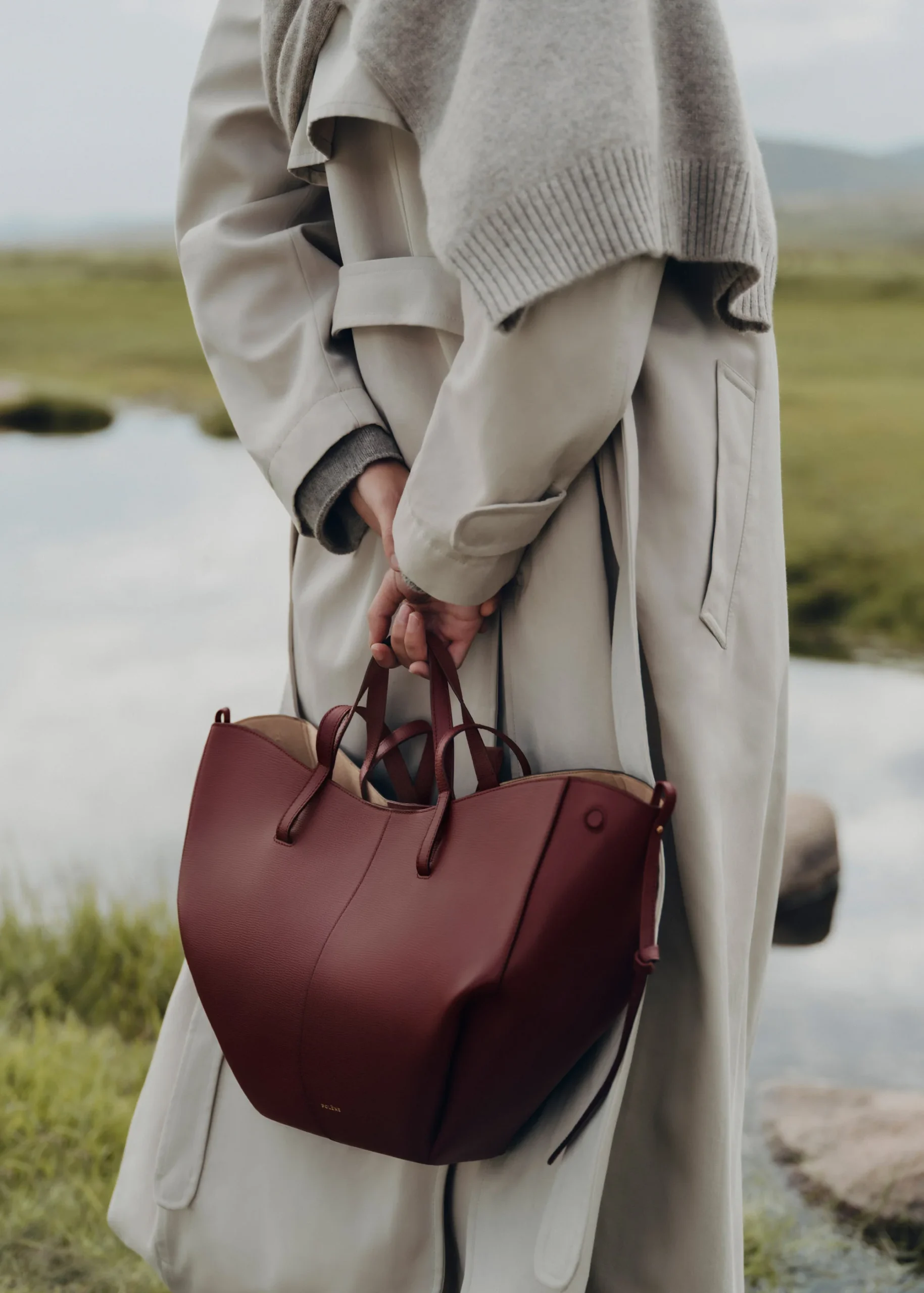 05_Cyme_Cremisi-429_2000x2800px_476f9882-2f0a-4c55-9e40-9a3d4d8289ee