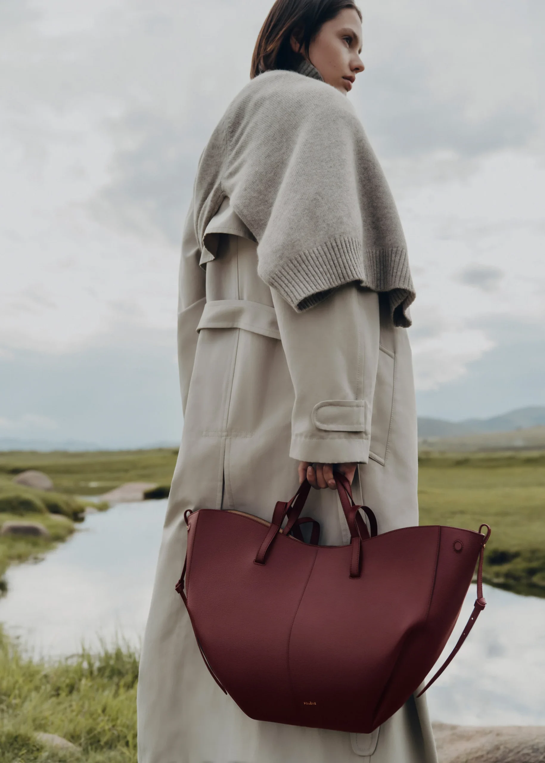 05_Cyme_Cremisi-438_2000x2800px_3242f342-5204-49dd-9c7d-eddbeba5749a