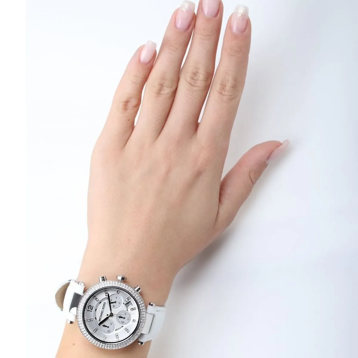 mk2277-michael-kors-watch-women-crystals-white-dial-leather-strap-quartz-battery-analog-chronograph-parker_5.webp