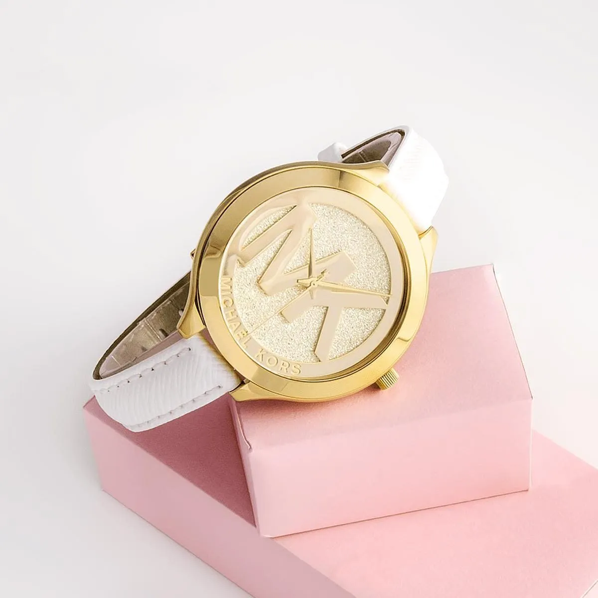 mk2389-michael-kors-watch-women-mk-logo-gold-dial-leather-white-strap-quartz-battery-analog-three-hand-runway-slim_10.webp