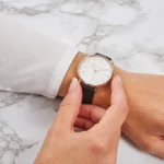 mk2834-michael-kors-watch-women-white-dial-leather-black-strap-quartz-battery-analog-three-hand-pyper.webp