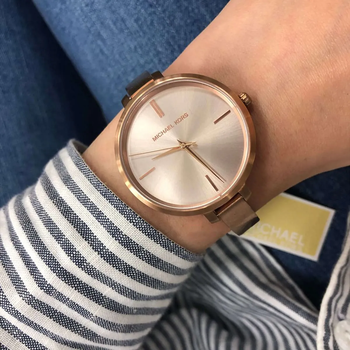 mk3546-michael-kors-watch-women-gold-dial-metal-stainless-steel-golden-strap-quartz-battery-analog-three-hand-jaryn-mini_5.webp