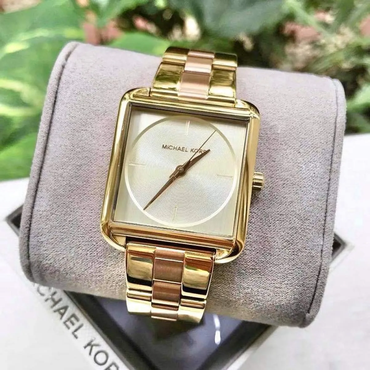 mk3665-michael-kors-watch-women-gold-dial-metal-stainless-steel-rose-golden-strap-quartz-battery-square-analog-three-hand-lake_10.webp