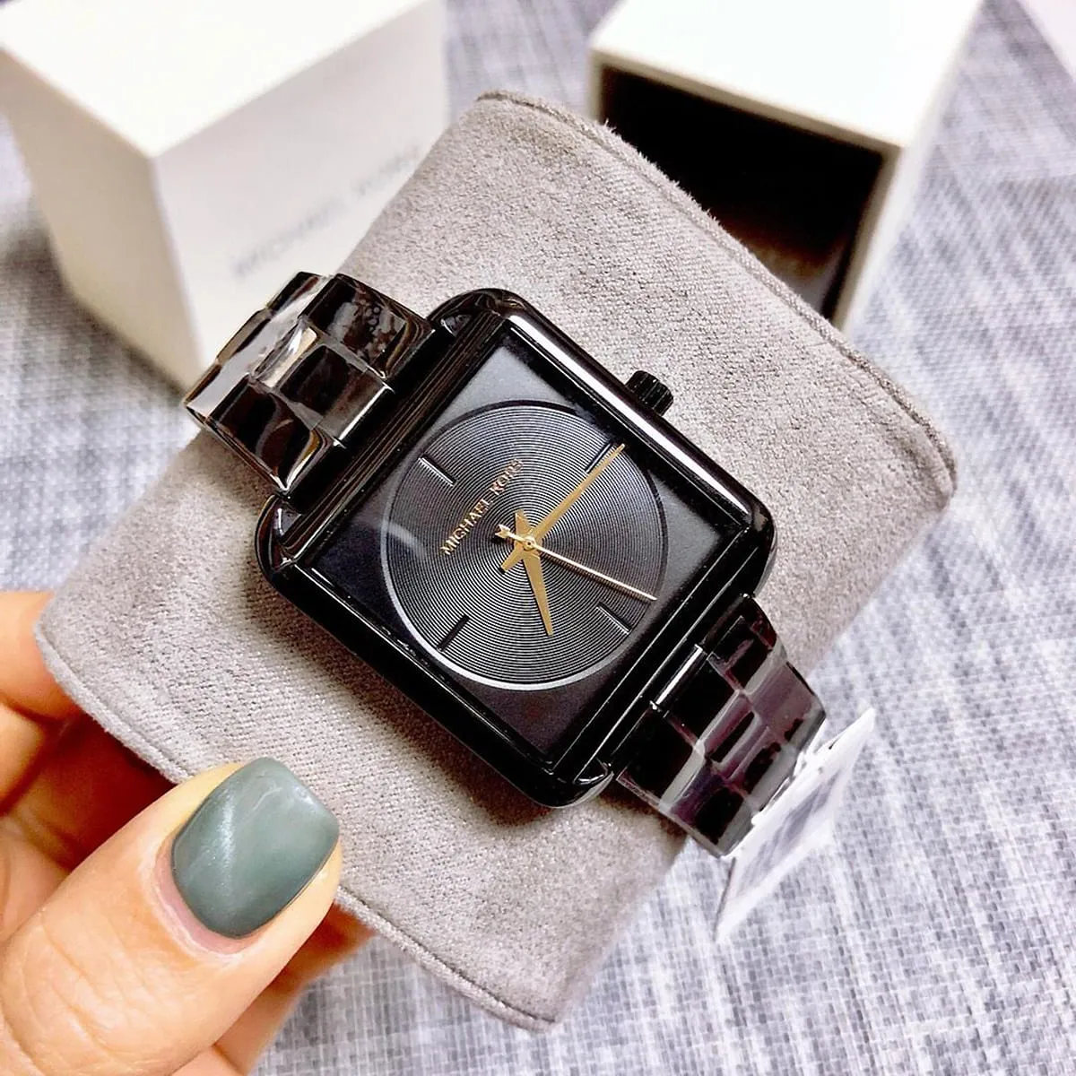 mk3666-michael-kors-watch-women-black-dial-metal-stainless-steel-strap-quartz-battery-square-analog-three-hand-lake_8.webp