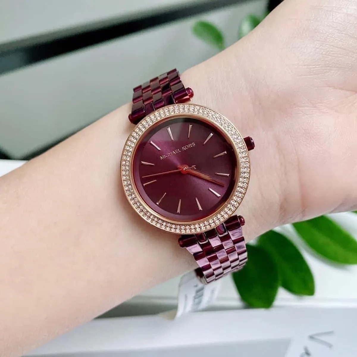 mk3725-michael-kors-watch-women-crystals-purple-dial-metal-stainless-steel-strap-quartz-battery-analog-three-hand-mini-darci_7.webp