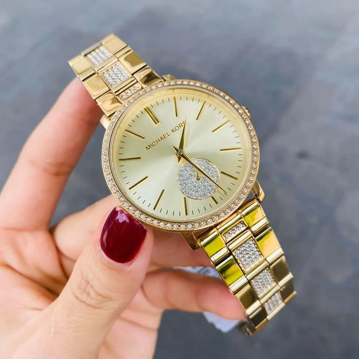 mk3811-michael-kors-watch-women-crystals-gold-dial-metal-stainless-steel-golden-strap-quartz-battery-analog-three-hand-jaryn_5.webp
