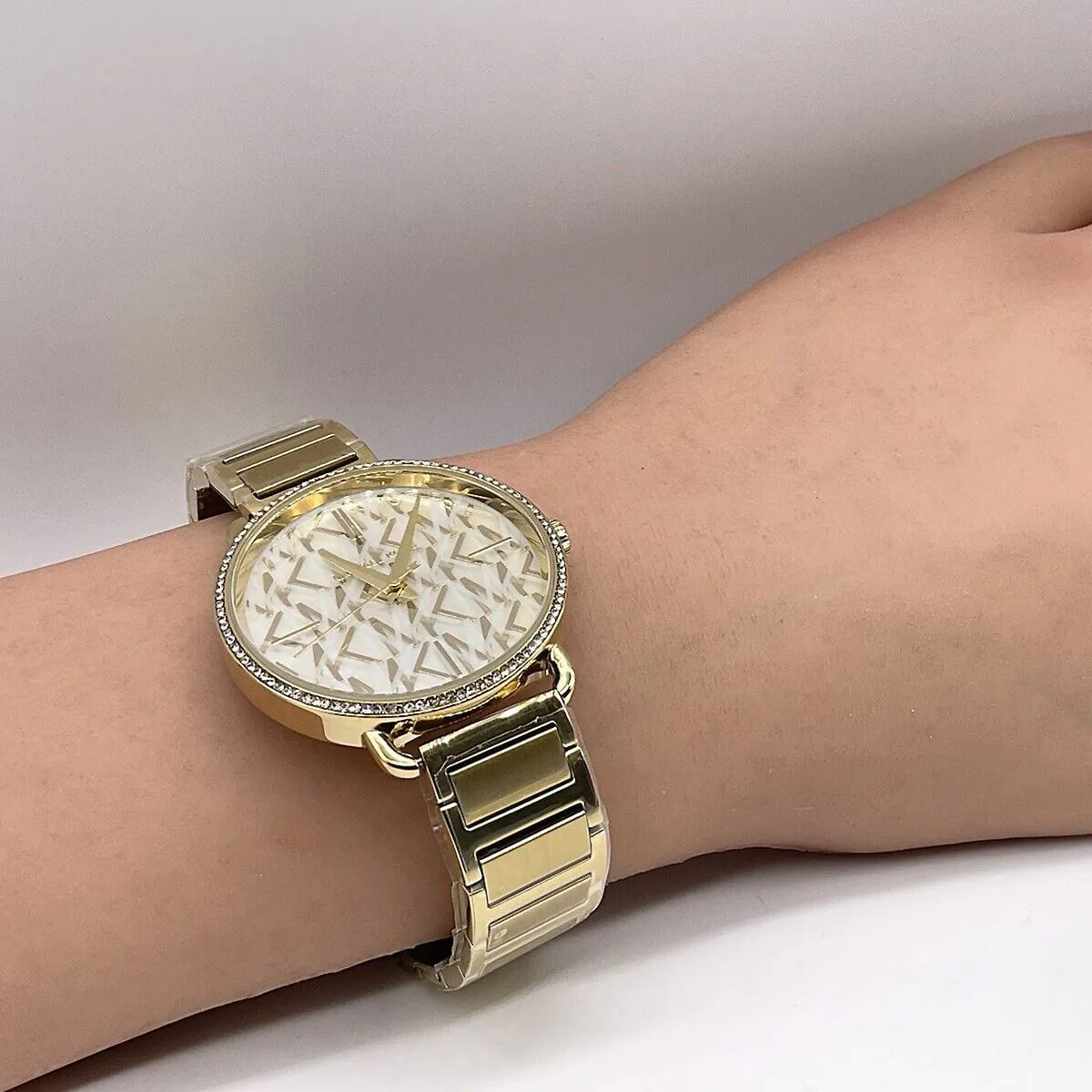mk3886-michael-kors-watch-women-mk-logo-gold-dial-metal-stainless-steel-golden-strap-quartz-battery-analog-three-hand-portia_4.webp